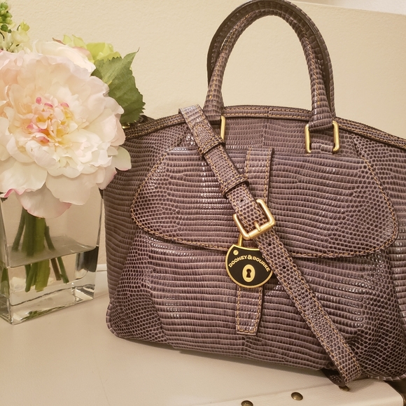 Dooney & Bourke satchel - Picture 3 of 16